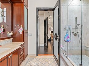 4555 Winnetka Avenue, Woodland Hills (los Angeles) CA 91364