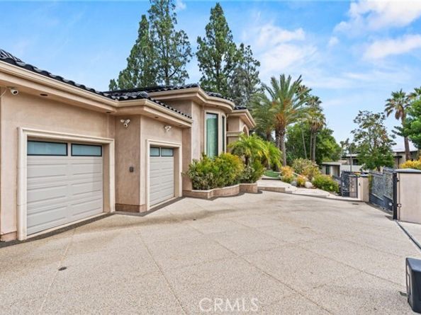 4555 Winnetka Avenue, Woodland Hills (los Angeles) CA 91364