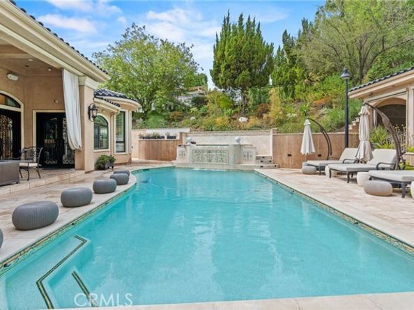 4555 Winnetka Avenue, Woodland Hills (los Angeles) CA 91364