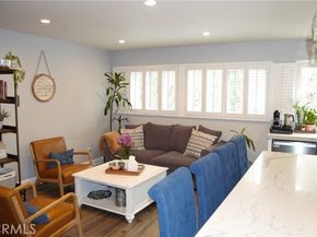 18146 Oxnard Street 48, Tarzana (los Angeles) CA 91356