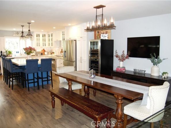 18146 Oxnard Street 48, Tarzana (los Angeles) CA 91356