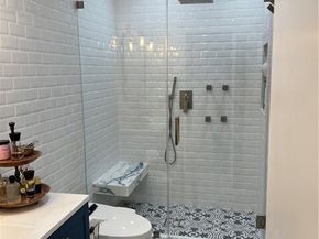 18146 Oxnard Street 48, Tarzana (los Angeles) CA 91356