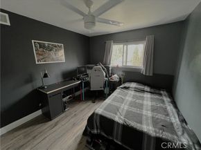 18146 Oxnard Street 48, Tarzana (los Angeles) CA 91356