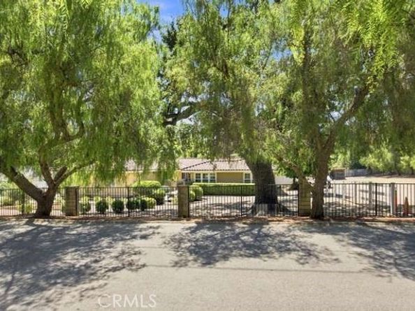 28042 Balkins, Agoura Hills CA 91301