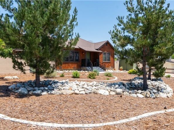 895 W 23rd, Upland CA 91784