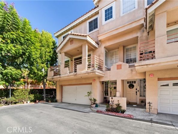14021 Lemoli, Hawthorne CA 90250