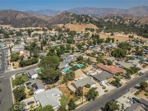 11235 Sunburst Street, Sylmar (los Angeles) CA 91342