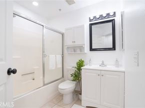 13801 Oxnard st 202, Van Nuys (los Angeles) CA 91401