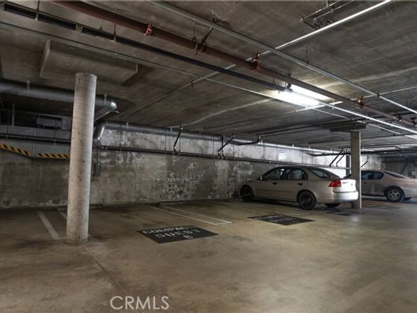 13801 Oxnard st 202, Van Nuys (los Angeles) CA 91401