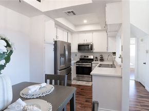 13801 Oxnard st 202, Van Nuys (los Angeles) CA 91401