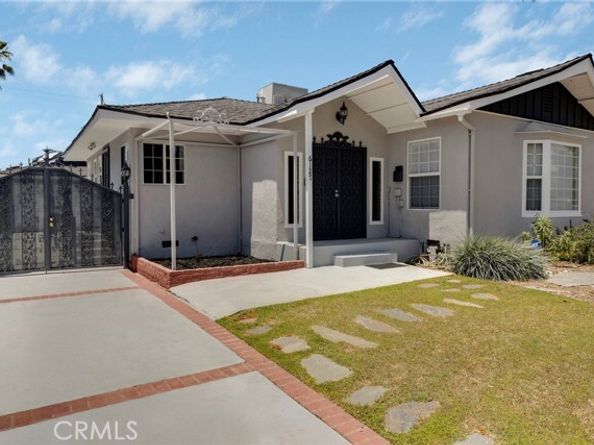 6127 Denny, North Hollywood (los Angeles) CA 91606