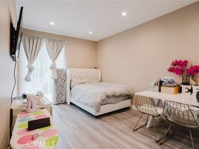 10247 Floralita Avenue, Sunland (los Angeles) CA 91040