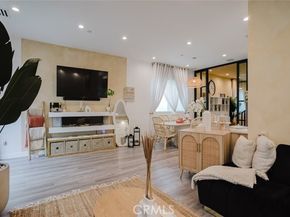 10247 Floralita Avenue, Sunland (los Angeles) CA 91040