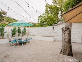 10247 Floralita Avenue, Sunland (los Angeles) CA 91040