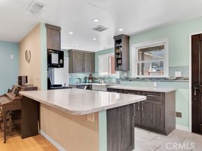 10549 Mcclemont Avenue, Tujunga (los Angeles) CA 91042