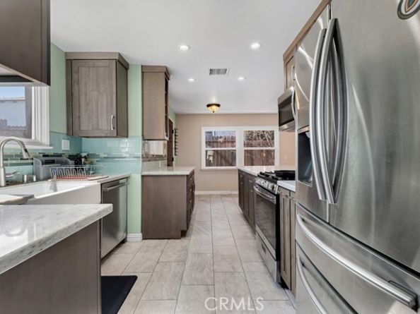 10549 Mcclemont Avenue, Tujunga (los Angeles) CA 91042