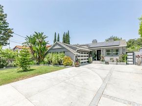 15409 Wyandotte Street, Van Nuys (los Angeles) CA 91406