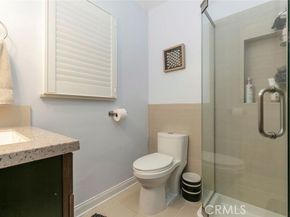 15409 Wyandotte Street, Van Nuys (los Angeles) CA 91406