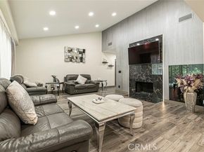 15409 Wyandotte Street, Van Nuys (los Angeles) CA 91406