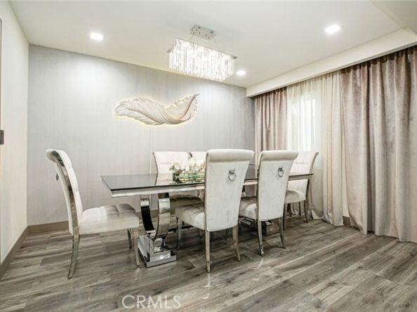 15409 Wyandotte Street, Van Nuys (los Angeles) CA 91406