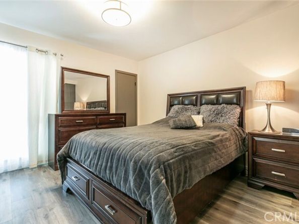 15409 Wyandotte Street, Van Nuys (los Angeles) CA 91406