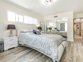 15409 Wyandotte Street, Van Nuys (los Angeles) CA 91406