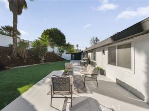 20632 Tiara Street, Woodland Hills (los Angeles) CA 91367