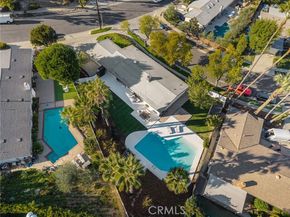 20632 Tiara Street, Woodland Hills (los Angeles) CA 91367