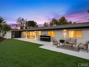 20632 Tiara Street, Woodland Hills (los Angeles) CA 91367