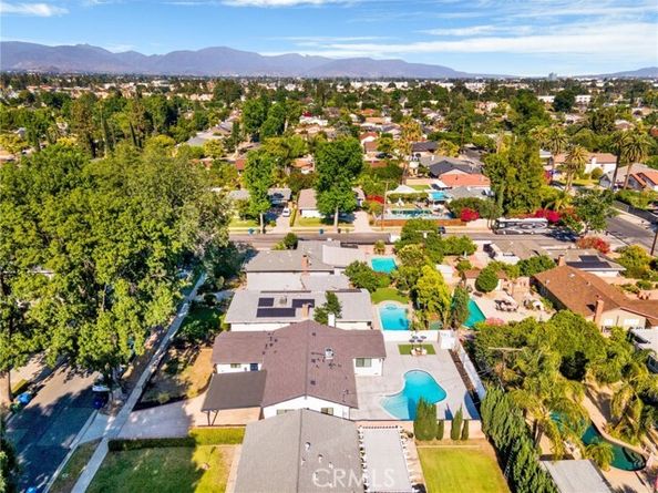 16052 Bahama Street, North Hills (los Angeles) CA 91343