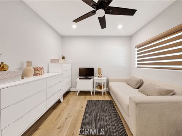 16052 Bahama Street, North Hills (los Angeles) CA 91343