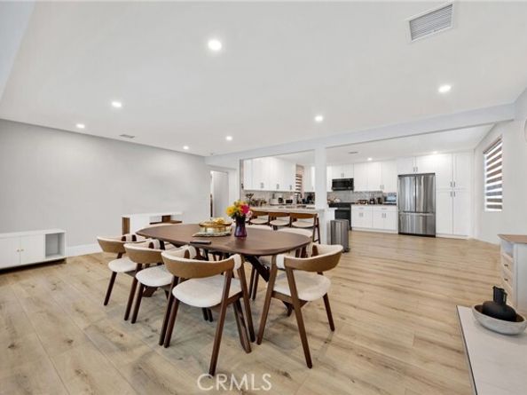 16052 Bahama Street, North Hills (los Angeles) CA 91343