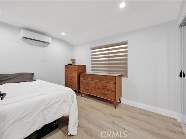 16052 Bahama Street, North Hills (los Angeles) CA 91343