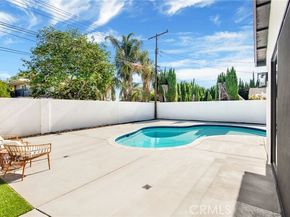 16052 Bahama Street, North Hills (los Angeles) CA 91343