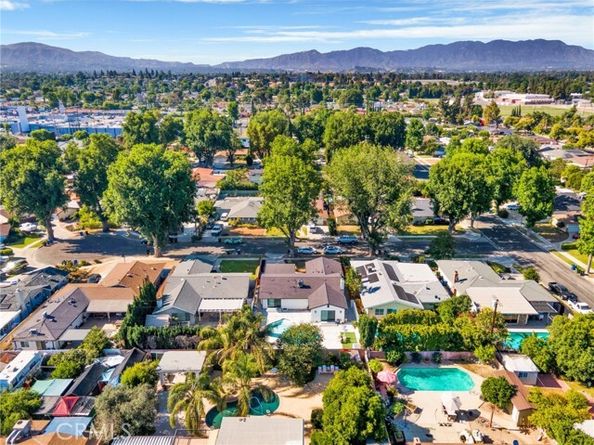 16052 Bahama Street, North Hills (los Angeles) CA 91343