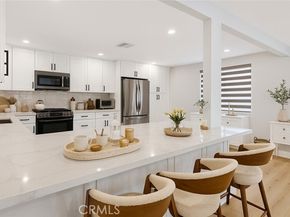 16052 Bahama Street, North Hills (los Angeles) CA 91343