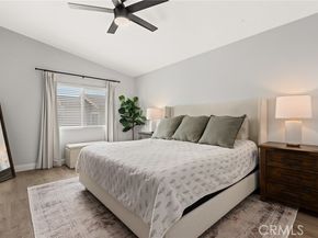 15122 Roxford Street 4, Sylmar (los Angeles) CA 91342