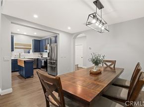 15122 Roxford Street 4, Sylmar (los Angeles) CA 91342