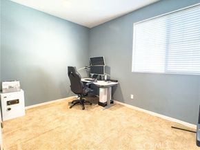14124 W Pine Lane, Van Nuys (los Angeles) CA 91405