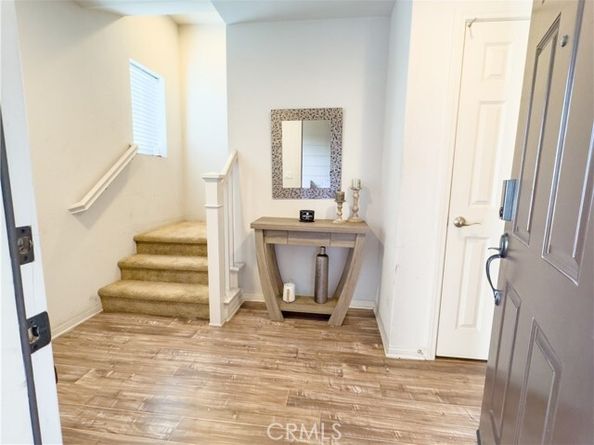 14124 W Pine Lane, Van Nuys (los Angeles) CA 91405