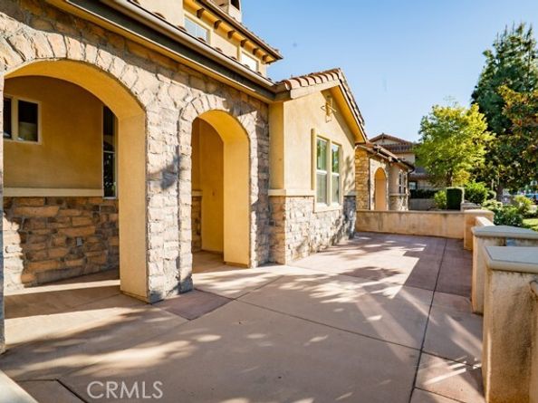 1609 Huntington Dr, Duarte CA 91010