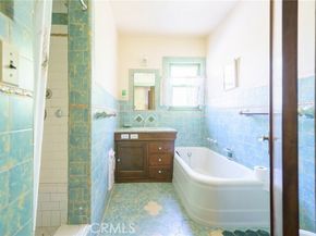 6130 Whitsett Ave, North Hollywood (los Angeles) CA 91606