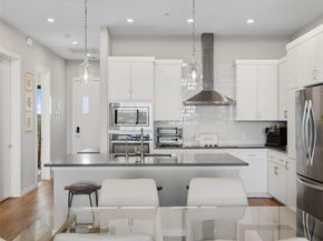 5921 Hi Line RD 1303, Austin TX 78734