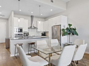 5921 Hi Line RD 1303, Austin TX 78734