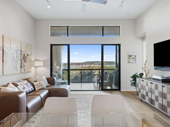 5921 Hi Line RD 1303, Austin TX 78734