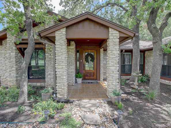 205 E Esparada DR, Georgetown TX 78628
