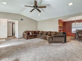 10808 Pinehurst Dr A, Austin TX 78747