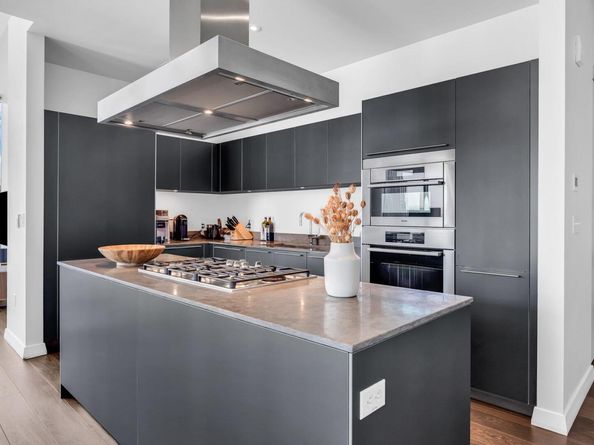 210 Lavaca ST 2308, Austin TX 78701