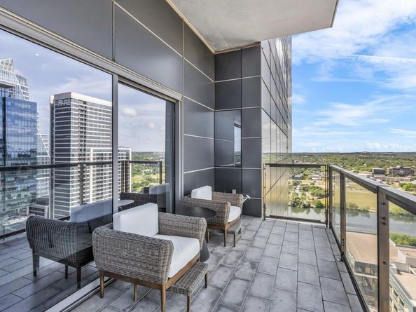 210 Lavaca ST 2308, Austin TX 78701