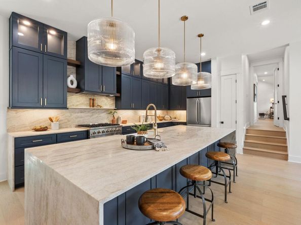 3109 Lyons RD, Austin TX 78702